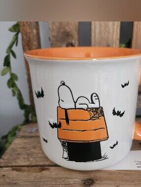 Peanuts Snoopy Halloween Ceramic Mug - Orange & White